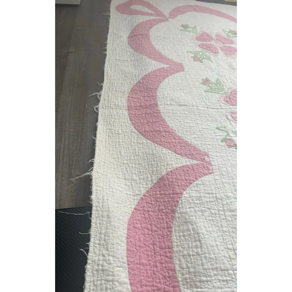 Vintage Wild Rose Quilt w/Hand-Stitched Floral Border, 1930s (78